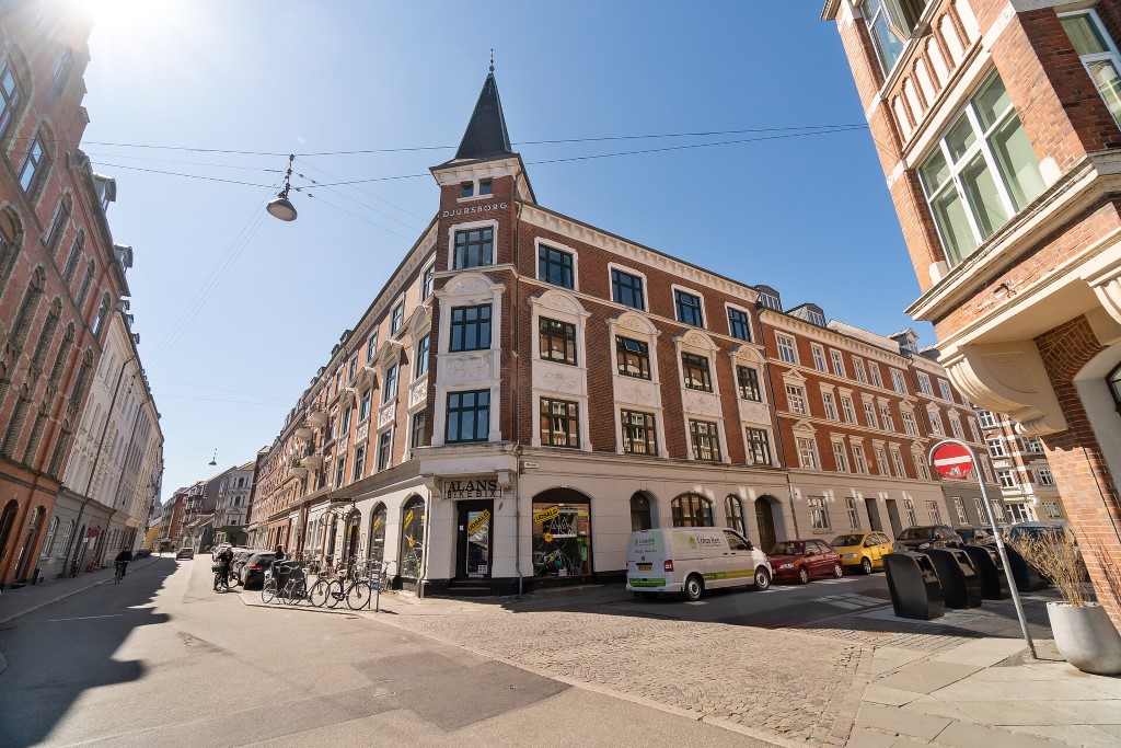 Molsgade 1