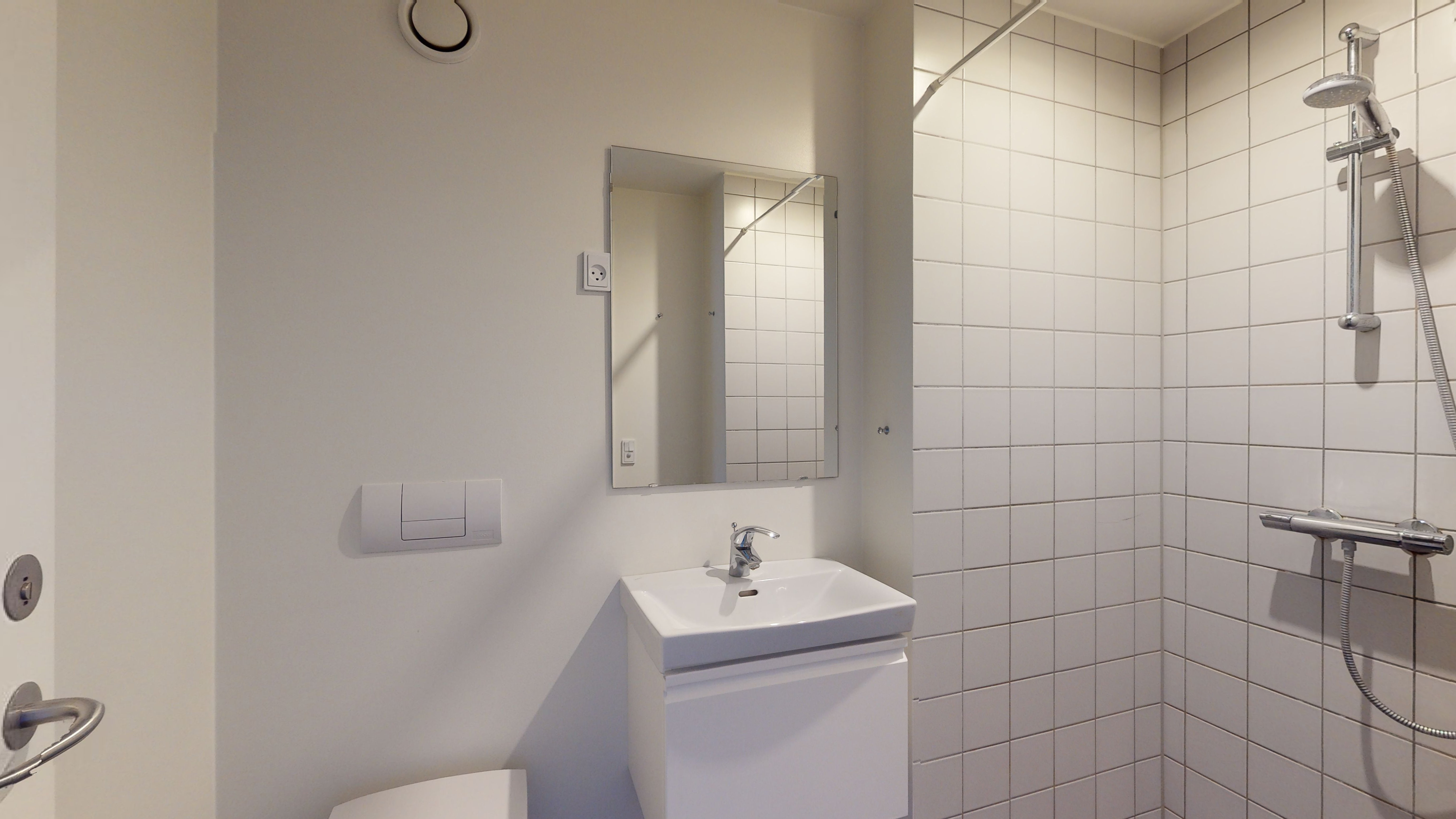 Skøn studiebolig i 2 plan KBH SV billede 4